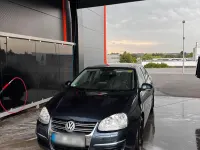 Gebraucht VW Jetta 140 PS (102 kW) 2010 Blau Limousine