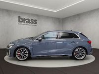 Gebraucht Audi RS3 Sportback Ambiente 400 PS (294 kW) 2023 Kemoragrau metallic Kleinwagen