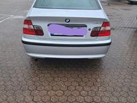 Gebraucht BMW 318 143 PS (105 kW) 2004 Silber Limousine