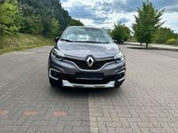 Gebraucht Renault Captur Collection 131 PS (96 kW) 2019 Grau SUV