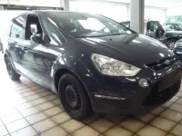 Gebraucht Ford S-MAX Champions Edition 163 PS (119 kW) 2013 Midnight skygrau metallic Van / Kleinbus