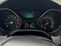 Gebraucht Ford Focus 125 PS (91 kW) 2014 Schwarz Kombi