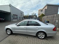 Second-hand Mercedes E200 184 CP (135 kW) 2006 Argintiu Berlinǎ