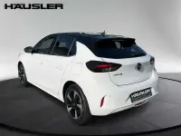 Używany Opel Corsa-e Elegance 100 kW (136 KM) 2022 Biały Hatchback