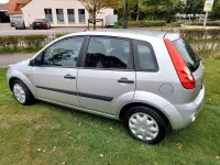 Gebraucht Ford Fiesta Fun X 80 PS (58 kW) 2007 Silber Kleinwagen