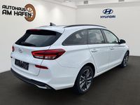 Gebraucht Hyundai i30 Advantage 140 PS (102 kW) 2024 Weiß Kombi