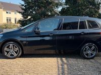 Second-hand BMW 218 150 CP (110 kW) 2016 Negru Break