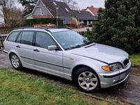 Gebraucht BMW 318 143 PS (105 kW) 2003 Silber Kombi
