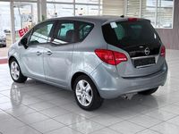 Gebraucht Opel Meriva Design Edition 101 PS (74 kW) 2012 Silber Van / Kleinbus
