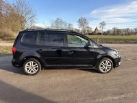 Gebraucht VW Touran 105 PS (77 kW) 2011 Deep black perleffekt Van / Kleinbus