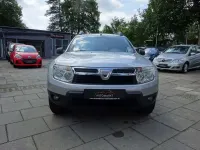 Gebraucht Dacia Duster Lauréate 105 PS (77 kW) 2011 Grau SUV