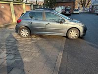 Gebraucht Peugeot 207 73 PS (53 kW) 2011 Grün Limousine