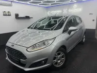 Gebraucht Ford Fiesta Titanium 101 PS (74 kW) 2013 Silber Limousine
