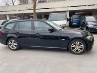 Gebraucht BMW 318 143 PS (105 kW) 2010 Schwarz Limousine