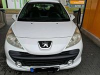 Gebraucht Peugeot 207 Urban Move 95 PS (69 kW) 2009 Weiß Kleinwagen