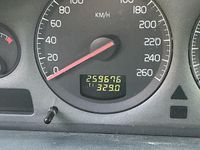 Gebraucht Volvo V70 144 PS (105 kW) 2001 Silber Kombi