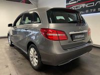 Gebraucht Mercedes B180 109 PS (80 kW) 2016 Grau Van / Kleinbus