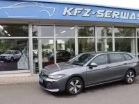 Gebraucht VW Passat 150 PS (110 kW) 2025 Diabasgrau metallic Kombi