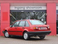 Gebraucht Volvo 440 102 PS (75 kW) 1991 Rot Kleinwagen