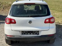 Gebraucht VW Tiguan 140 PS (102 kW) 2009 Weiß SUV