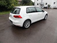 Gebraucht VW Golf VII Highline 125 PS (91 kW) 2014 Weiß Limousine