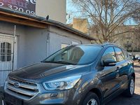 Gebraucht Ford Kuga Titanium 150 PS (110 kW) 2017 Grau SUV