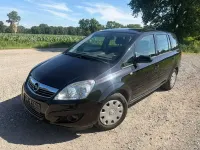 Gebraucht Opel Zafira 116 PS (85 kW) 2009 Saphirschwarz mi2 Van / Kleinbus