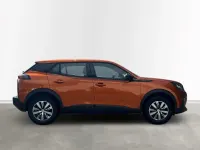 Gebraucht Peugeot 2008 Active 100 kW (136 PS) 2023 Orange SUV