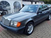 Gebraucht Mercedes 230 132 PS (97 kW) 1986 Grau Limousine