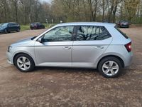 Gebraucht Skoda Fabia Active 60 PS (44 kW) 2016 Silber Kleinwagen