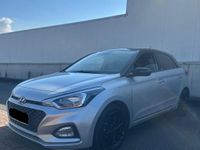 Gebraucht Hyundai i20 101 PS (74 kW) 2020 Silber Kleinwagen