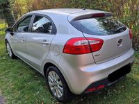 Second-hand Kia Rio Edition 7 109 CP (80 kW) 2012 Argintiu Berlinǎ