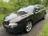 Gebraucht Alfa Romeo 147 Distinctive 150 PS (110 kW) 2002 Braun Kleinwagen