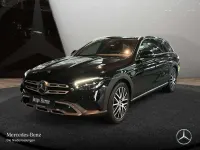 Gebraucht Mercedes E220 194 PS (142 kW) 2022 Unilack schwarz Kombi