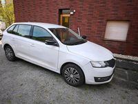 Gebraucht Skoda Rapid 90 PS (66 kW) 2015 Weiß Kleinwagen