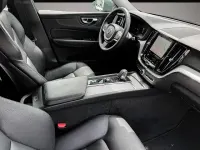 Gebraucht Volvo XC60 Core 197 PS (144 kW) 2023 Grau SUV