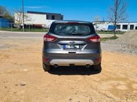 Gebraucht Ford Kuga Titanium 163 PS (119 kW) 2015 Grau SUV