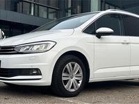 Gebraucht VW Touran 150 PS (110 kW) 2021 Weiß Van / Kleinbus