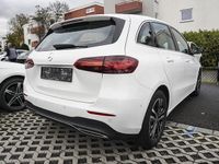 Gebraucht Mercedes B200 163 PS (119 kW) 2024 Van / Kleinbus