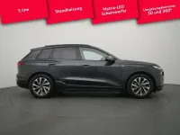 Gebraucht Audi Q6 e-tron Comfort 284 kW (387 PS) 2025 Manhattangrau metallic SUV