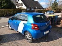 Gebraucht Toyota Yaris 69 PS (50 kW) 2007 Blau Kleinwagen
