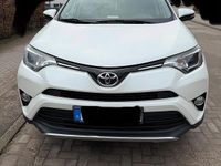 Gebraucht Toyota RAV4 142 PS (104 kW) 2016 Weiß SUV