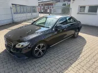 Gebraucht Mercedes E220 194 PS (142 kW) 2019 Schwarz Limousine