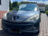 Gebraucht Peugeot 206+ 75 PS (55 kW) 2010 Grau Kleinwagen