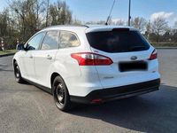 Gebraucht Ford Focus Trend 125 PS (91 kW) 2014 Weiß Kombi