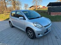 Gebraucht Daihatsu Sirion 70 PS (51 kW) 2008 Silber Kleinwagen