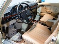 Gebraucht Mercedes 450 286 PS (210 kW) 1977 Grün Limousine