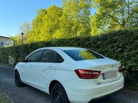 Second-hand Lada Vesta 102 CP (75 kW) 2019 Alb Berlinǎ