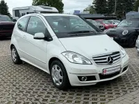 Gebraucht Mercedes A180 116 PS (85 kW) 2010 Weiß Kleinwagen