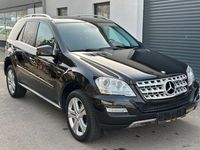Gebraucht Mercedes ML300 204 PS (150 kW) 2010 Schwarz SUV